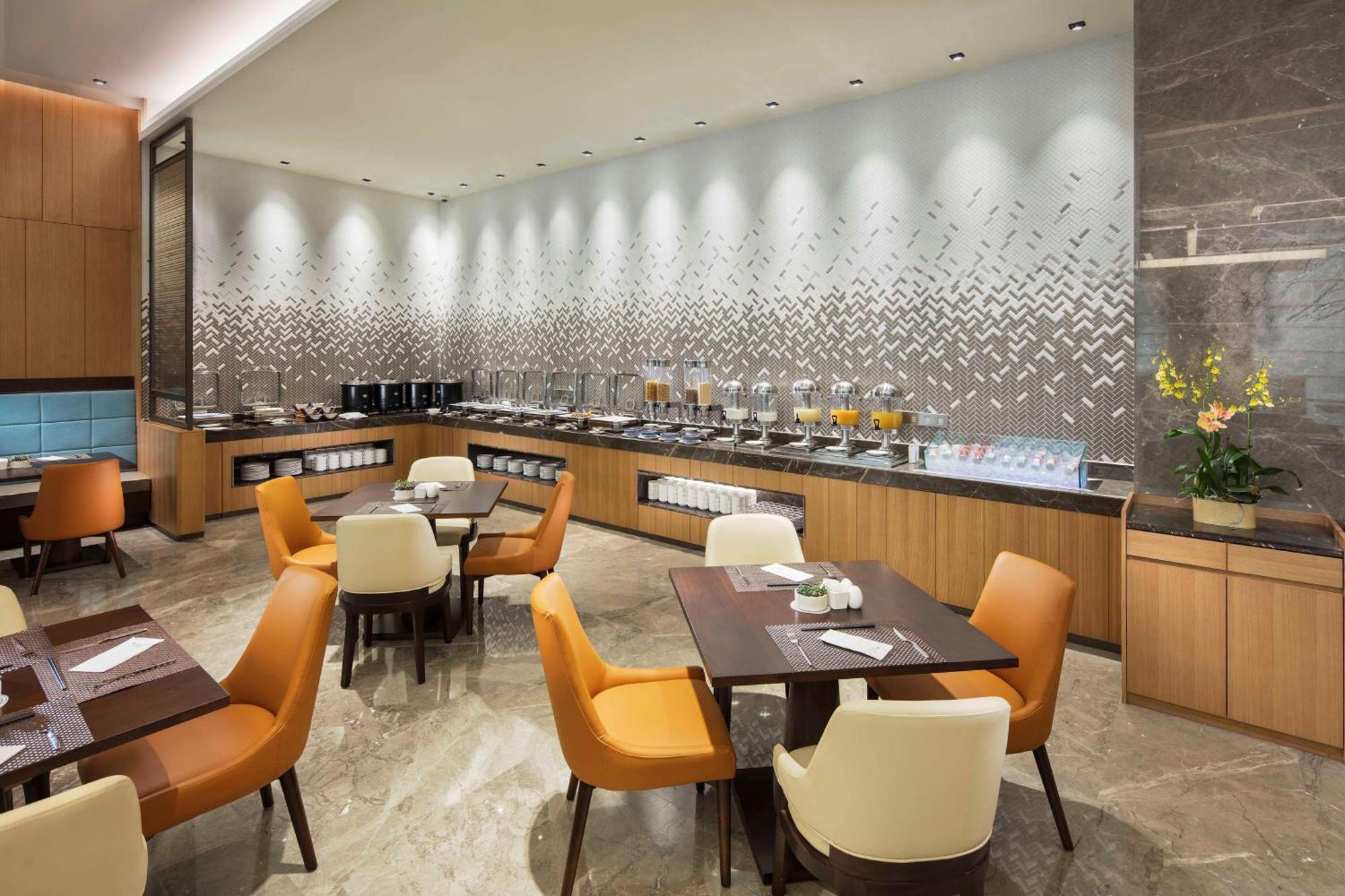 Hilton Garden Inn Shiyan Buitenkant foto